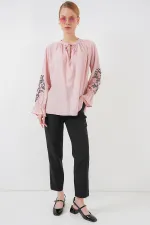 Kadın Nakışlı Örme Bluz 941 - Pudra