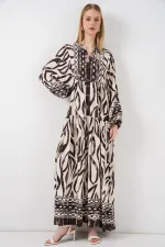 Kadın Desenli Uzun Tesettür Elbise 2585 - K. Taba