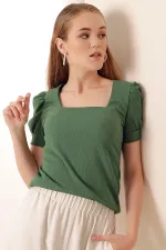 0409 Kare Yaka Örme Bluz - Zümrüt Yeşili