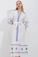 Robe en lin brodé 2479 - Blanche
