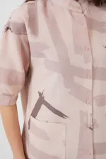 Chemise oversize à motifs beige 20226