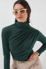 925 Büzgü Detaylı Sandy Bluz - Zümrüt Yeşili