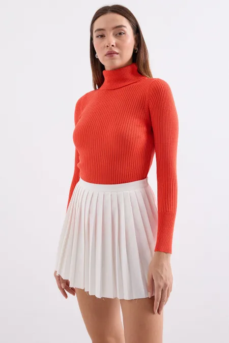 Pull à col roulé en maille orange 10311