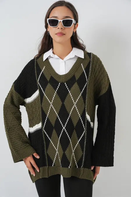 Kadın V Yaka Desenli Triko Kazak 15933 - Haki