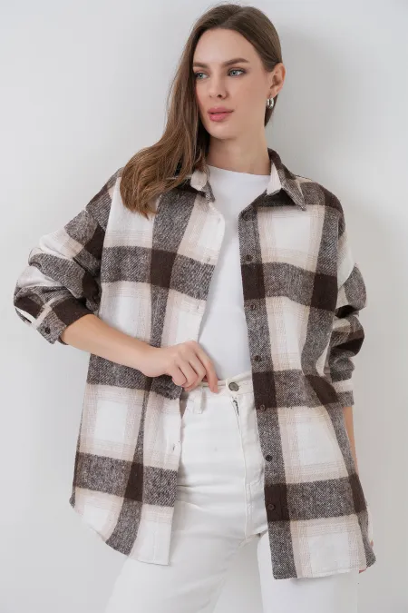 Chemise bûcheron oversize à carreaux pour femme, modèle 3854, couleur biscuit