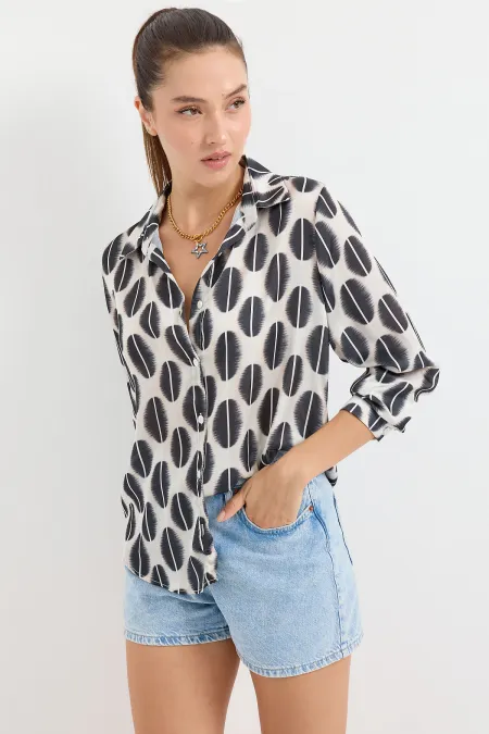 Chemise en satin fluide légère 3964 - Noir