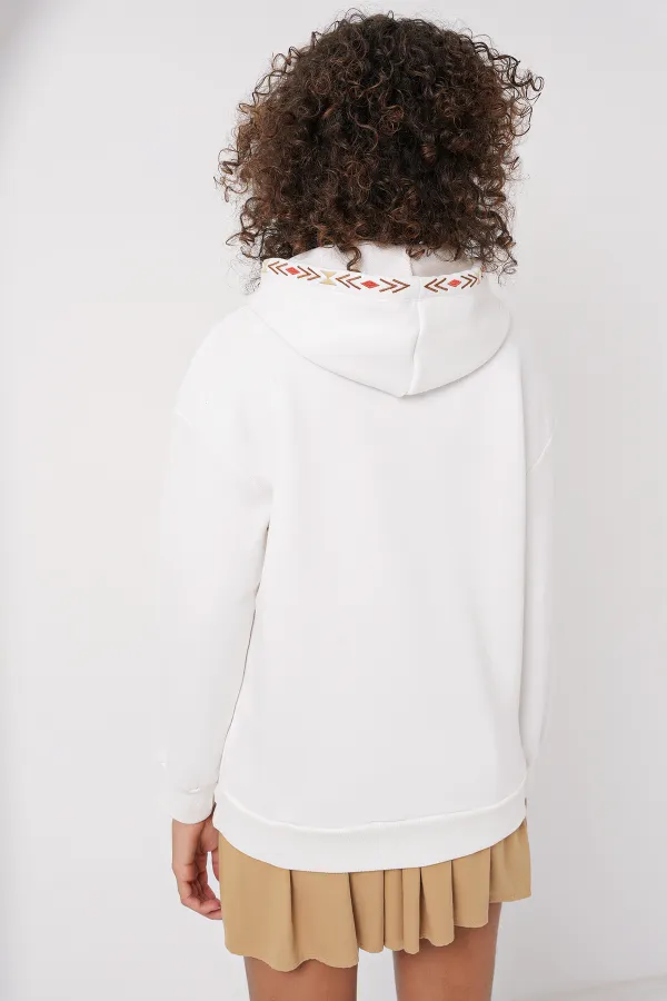 Sweat-shirt oversize brodé 55443 - Blanc