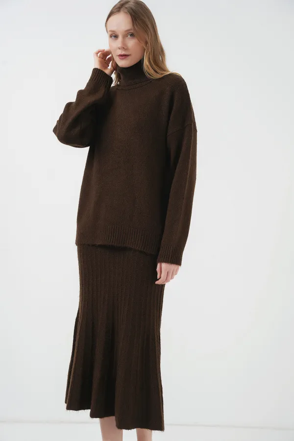 15892 Sweater Skirt and Knitwear Two-Piece Set - Brown