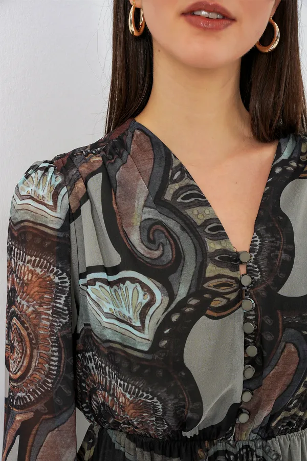 2137 Robe en mousseline à motifs - C. Çağla