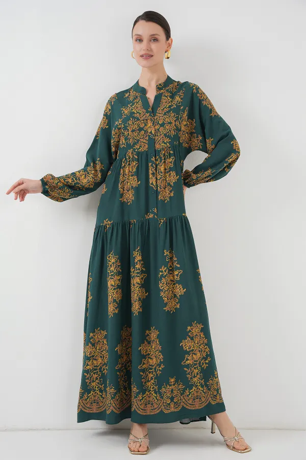 Robe hijab vert émeraude à motifs dorés 2423