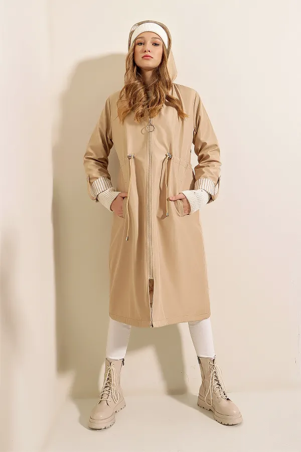 Trench-coat à capuche et cordon de serrage à la taille 9091 - Beige