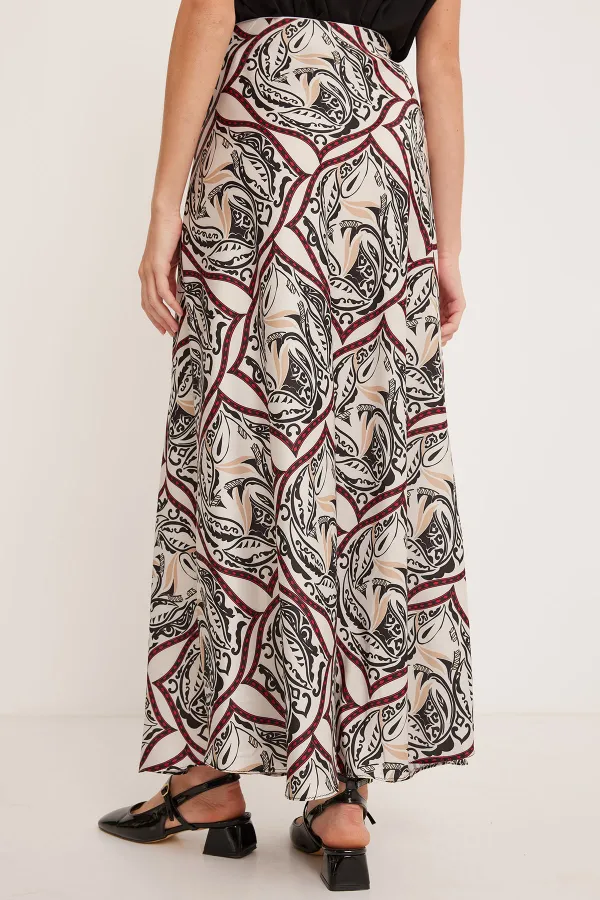 Kadın Siyah Bej Desenli Saten Etek 15877