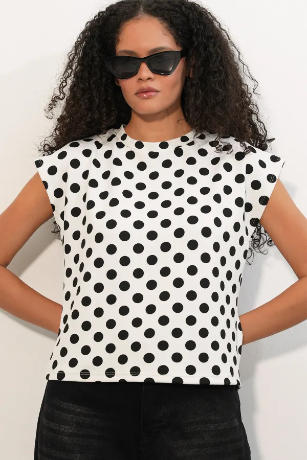 Women's Short-Sleeve Polka Dot Blouse 40009 - White
