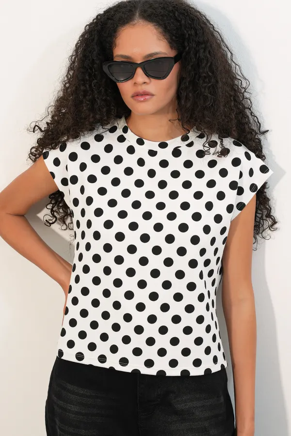 Women's Short-Sleeve Polka Dot Blouse 40009 - White