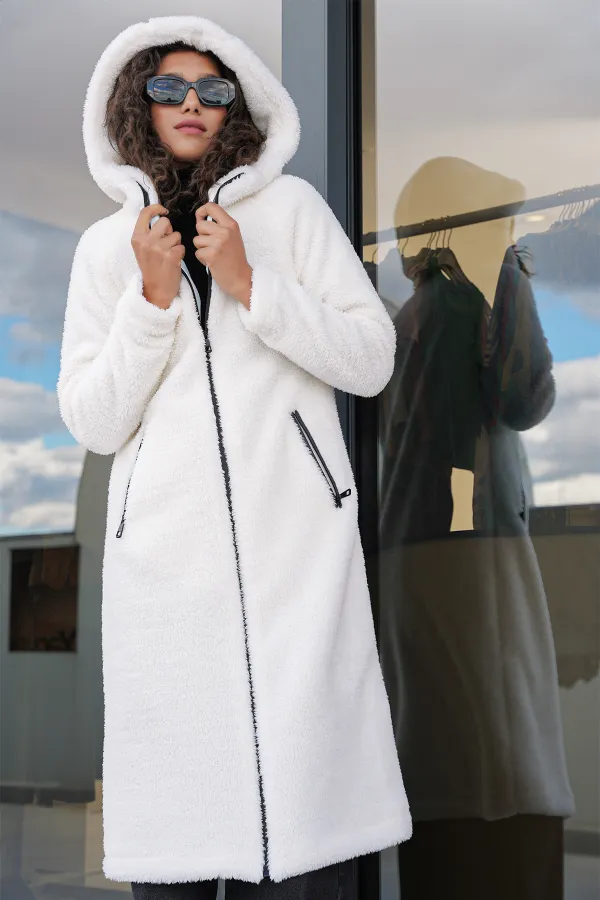 9132 Kapüşonlu Peluş Kaban - Krem