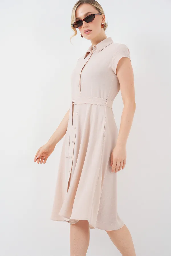 1677 Boydan Düğmeli Kuşaklı Elbise - Krem