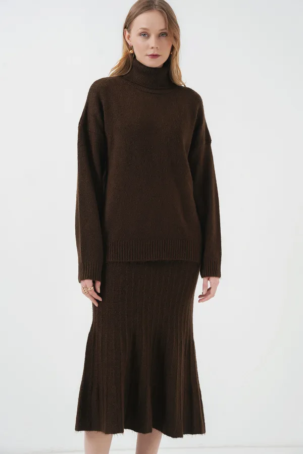15892 Sweater Skirt and Knitwear Two-Piece Set - Brown