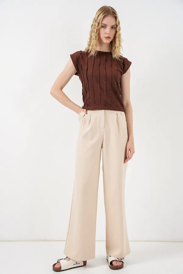 Women's Textured Sleeveless Knitted Stretch Blouse 991 - Brown