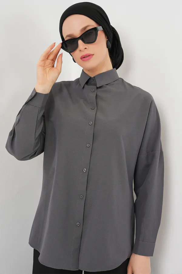 103901 Oversize Basic Tesettür Gömlek - Gri 103901 Oversize Basic Tesettür Gömlek - Gri