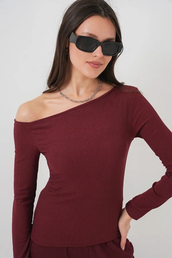 6708 Off-Shoulder Top and Bottom Set - Claret Red