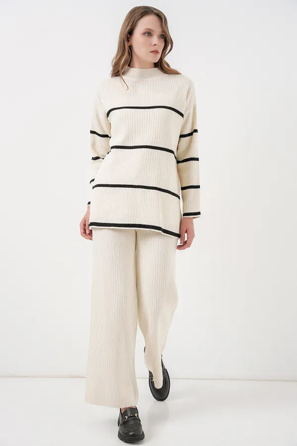 Ensemble deux pièces en maille rayée oversize pour femme 15959 - Écru