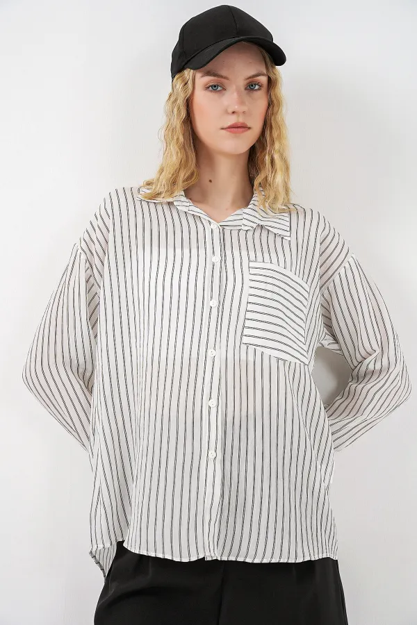 Kadın Tek Cepli Çizgili Oversize Gömlek 20375 - Beyaz Kadın Tek Cepli Çizgili Oversize Gömlek 20375 - Beyaz