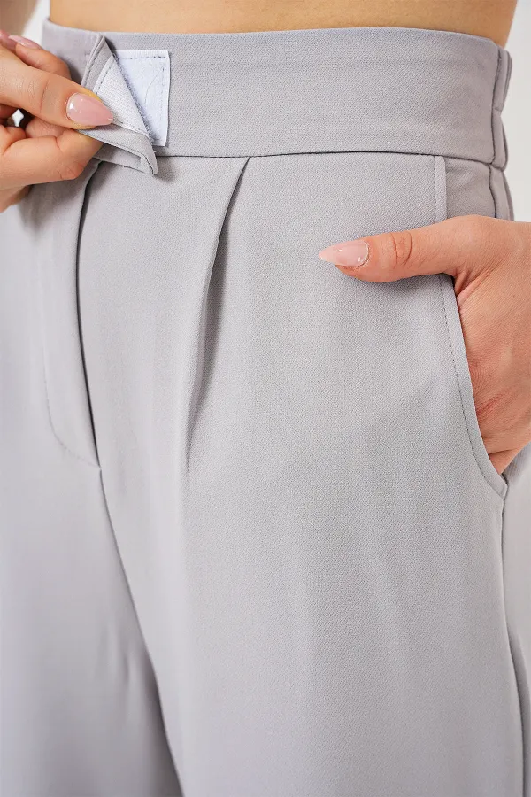 Pantalon en tissu taille haute 6612 - Gris