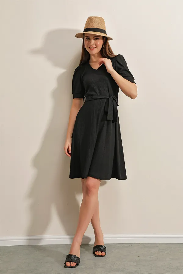 2370 Belted Knitted Dress - Black