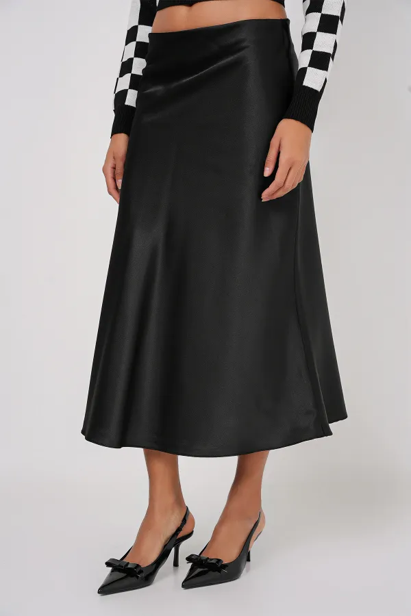 Jupe en satin noir 15806