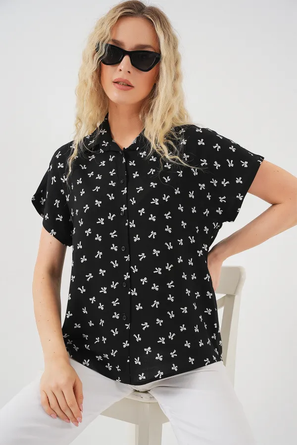 Chemise à manches courtes à motifs pour femme 20310 - Noire