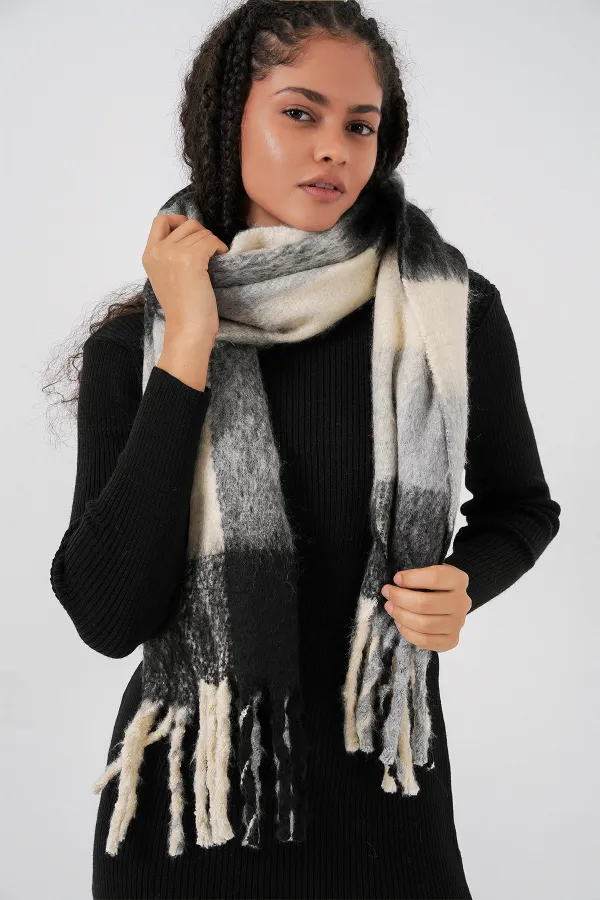 Kadın Yumuşak Dokulu Kalın Şal Atkı 15951 - A.Siyah