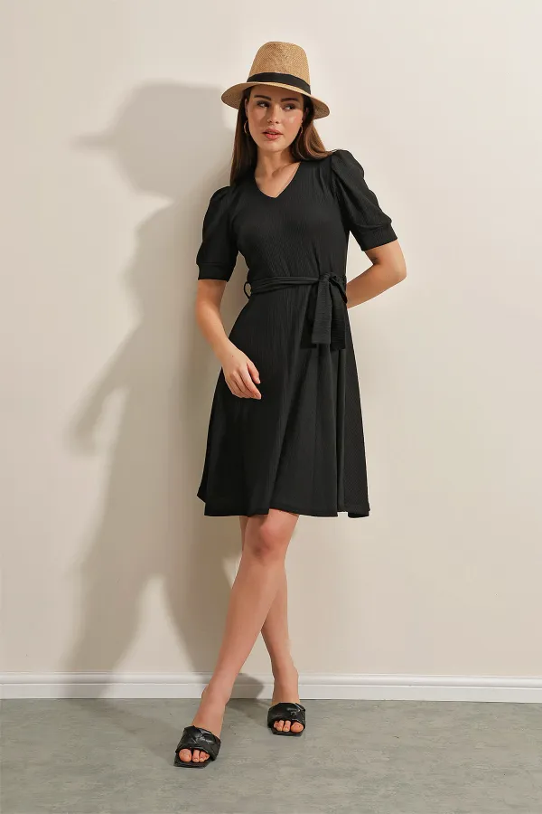 2370 Belted Knitted Dress - Black