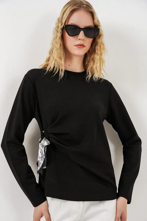 Kadın Fular Detaylu Uzun Kol Bluz 40000 - Siyah