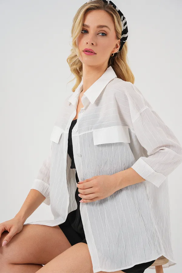 Chemise à manches courtes pour femme avec poches apparentes 20317 - Blanche