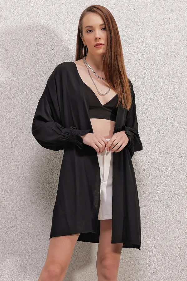 5882 Loose Kimono - Black