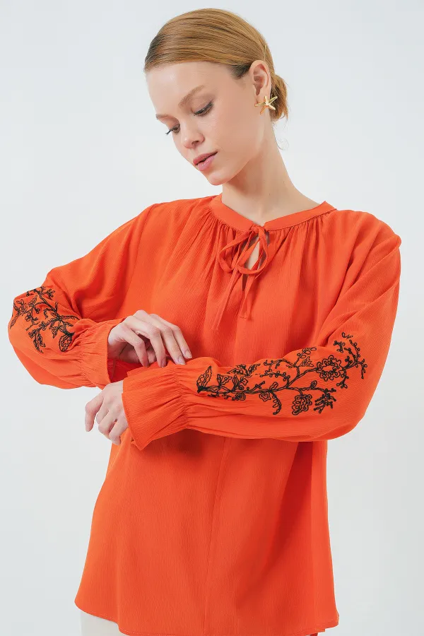 Kadın Nakışlı Örme Bluz 941 - Turuncu