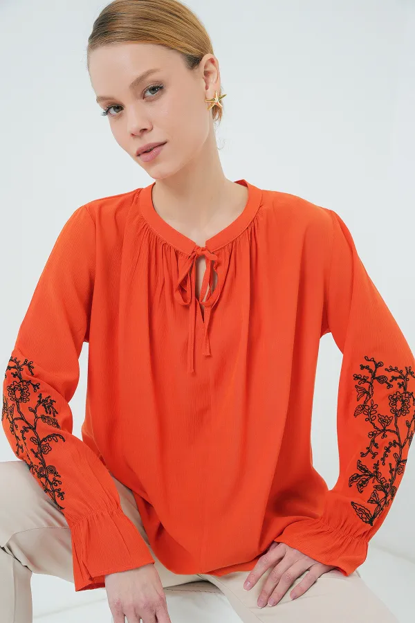 Kadın Nakışlı Örme Bluz 941 - Turuncu