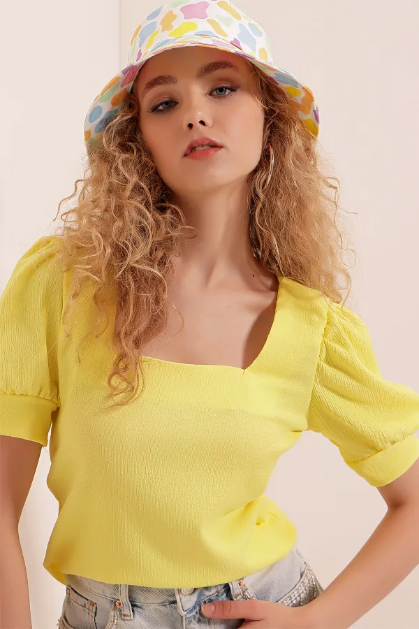 0409 Square Collar Knitted Blouse - Yellow