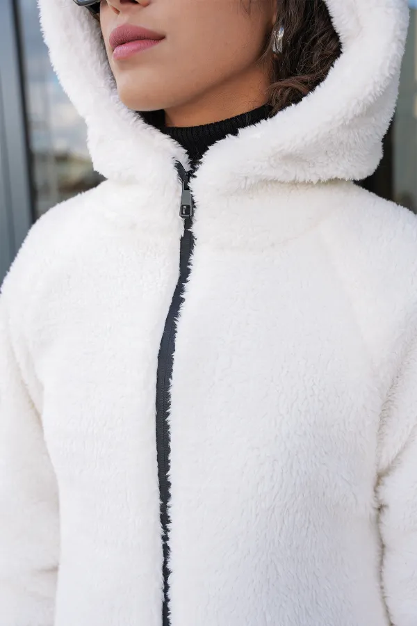 9132 Kapüşonlu Peluş Kaban - Krem