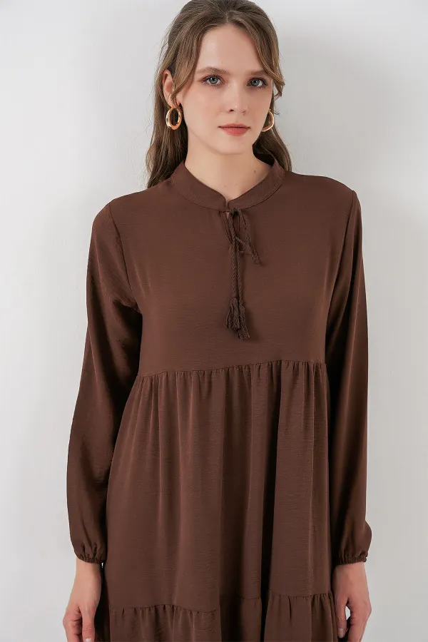 T1627 Yaka Bağcıklı Elbise - E. Kahve