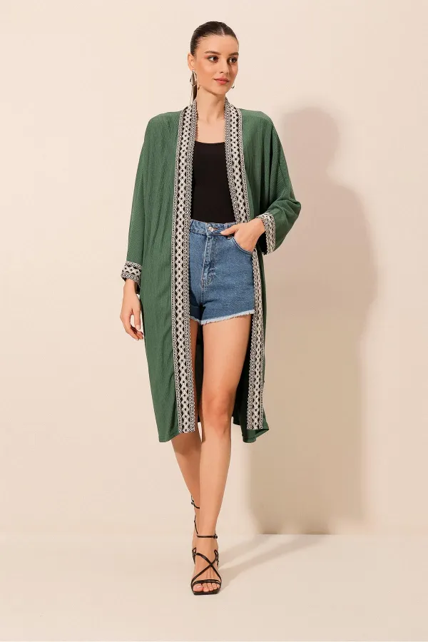 Kimono long brodé en maille 5865 - Vert émeraude