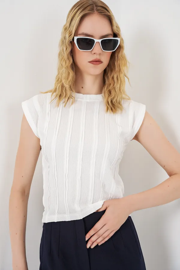 Women's Textured Sleeveless Knitted Stretch Blouse 991 - White