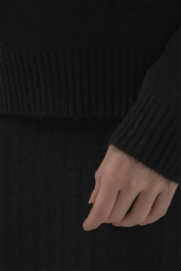 15892 Sweater Skirt Knitwear Two Piece Set - Black