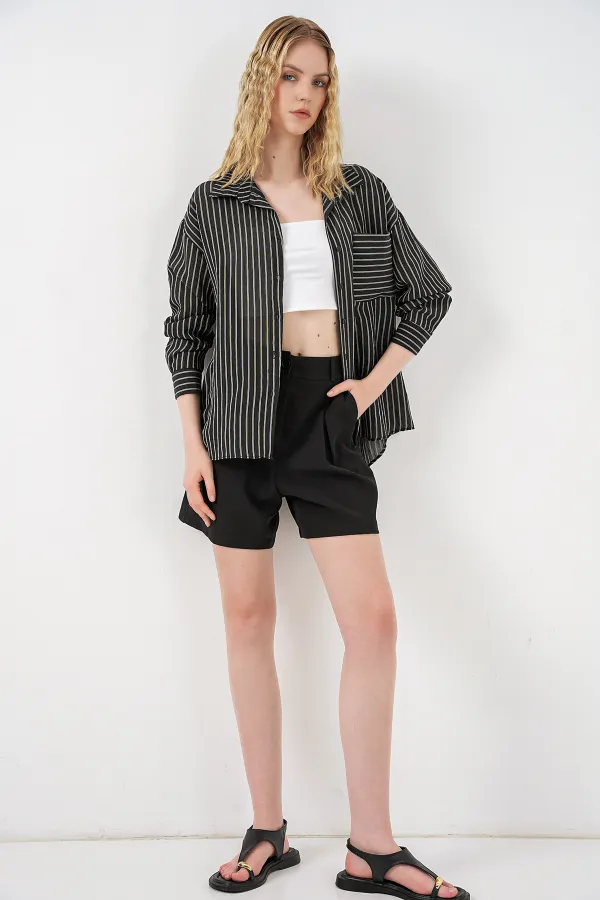 Kadın Tek Cepli Çizgili Oversize Gömlek 20375 - Siyah Kadın Tek Cepli Çizgili Oversize Gömlek 20375 - Siyah