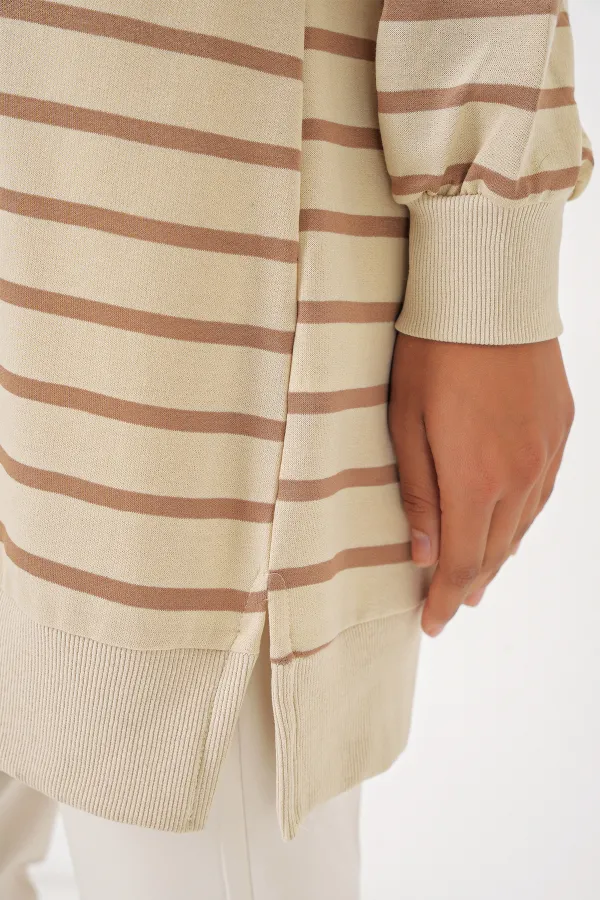 Tunique hijab rayée à col rond pour femme 55452 - Biscuit