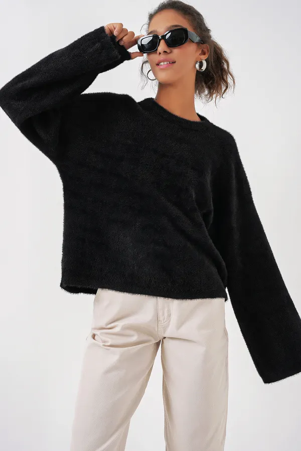 15915 Soft Texture Knit Sweater - Black