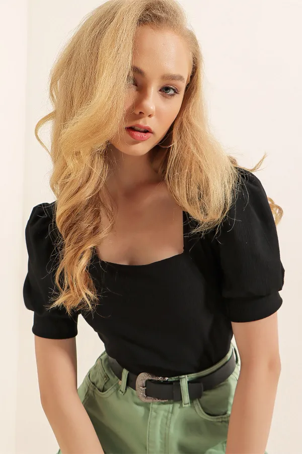 0409 Square Collar Knitted Blouse - Black 0409 Square Collar Knitted Blouse - Black