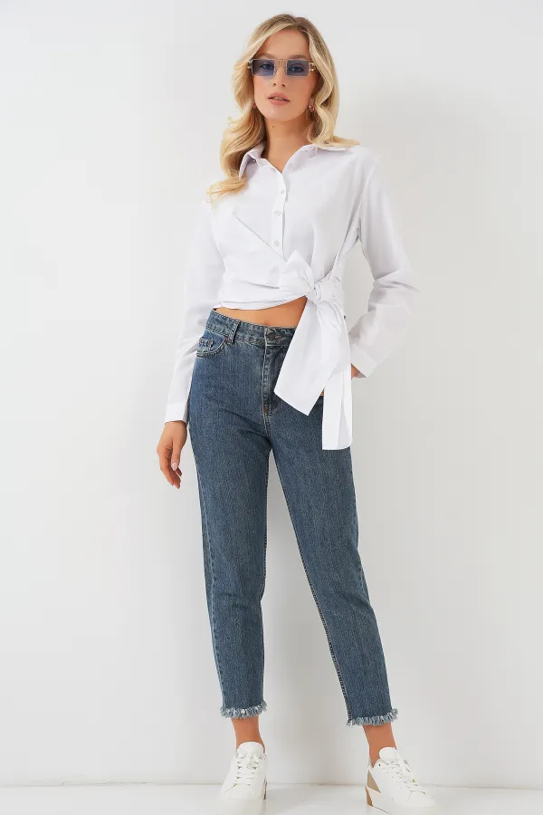 Chemise à manches longues pour femme avec fermeture à boutons et cravate 20325 - Blanche