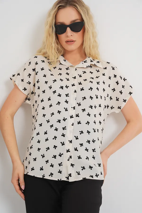 Chemise à manches courtes à motifs pour femme 20310 - Crème