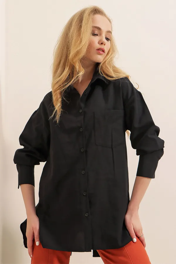 Chemise boyfriend boutonnée au dos 3952 - Noire
